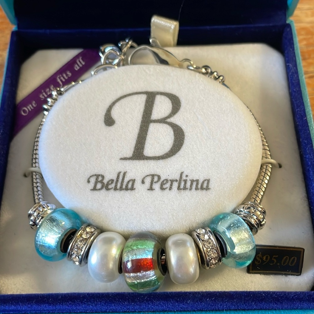Bella Perlina Silver Bracelet with Beads